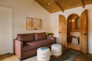 Woods Cove Inn - 6