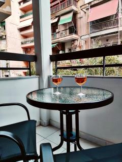Elegant Central Studio with Balcony & WiFi Fiber - Tessalónica - 0