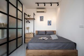 De La Sol Residence with Rooftop Pool-Free Airport Service - Hanoi - 9
