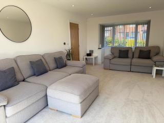 No.48 Falmouth - 10 minutes walk to the beach - 6