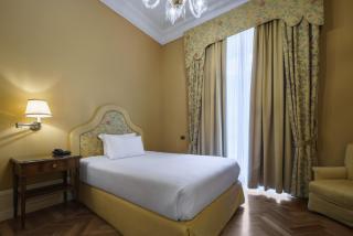 Eurostars Hotel Excelsior - Naples - 8