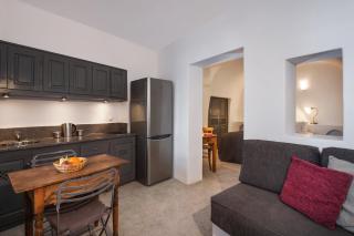Theodora Suites - Oia - 7