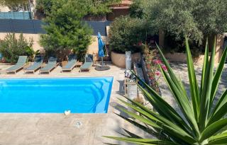 Maison en Provence-Entièrement Climatisée-Piscine Privée-Cuisine Extérieure-Pétanque-15 Minutes de la Plage - Le Revest-le-Eaux - 0