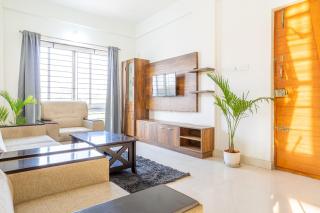 Housr Garrett Hebbal Near Manyata Tech Park - Bangalore - 1