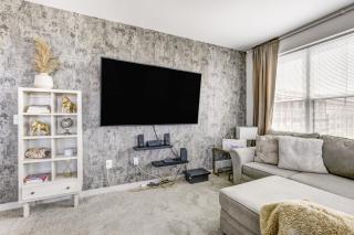 Luxury Downtown Crown Apartment - Gaithersburg - 2