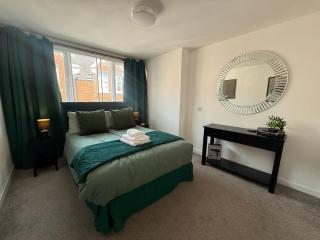 Welcome Guests City Centre Apartment - Chester - 9
