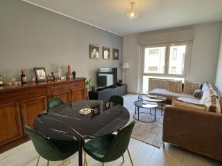 Manzoni House - Large Central Apartment - Lecco - 5