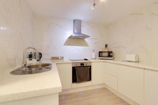 Welcome Guests City Centre Apartment - Chester - 3