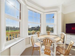 Beautiful Victorian Apartment Near Beach - Bexhill - 8