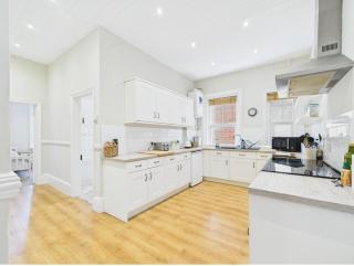 Beautiful Victorian Apartment Near Beach - Bexhill - 1