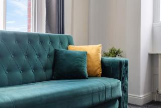 Luxurious 1-Bedroom Penthouse on Oxford Street 11G - 4