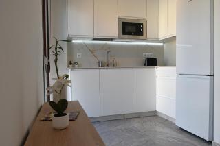 Deluxe Helga Cáceres - 6