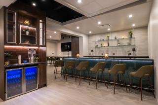 Comfort Suites Kingston Central - Kingston - 7