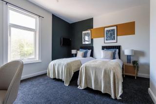Charming Central 3BR Home Near Auckland Castle - Bishop Auckland - 1