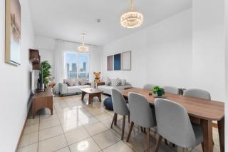 Stylish 1BR in Marina, Balcony Near JBR - 5