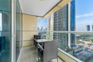 Stylish 1BR in Marina, Balcony Near JBR - 4