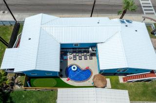 5 Br Sleeps 16 Pool Hot Tub Putt Putt Bikes Arcade - 4