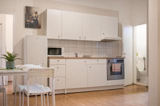Cityscape Comfort Elegant 2BR Apartment - Viena - 5