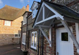 Stylish 1-bed Cottage Escape in Piddlehinton - 4