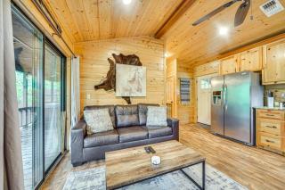 3 Mi to Beavers Bend State Park Hot Tub Haven! - Broken Bow - 6