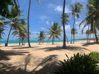Tranquil 3 Bedroom Apartment - Pool & Private Beach Access - Punta Cana - 0