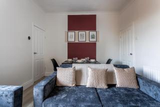 Home at Beaconsfield Work & Family Ready - 5