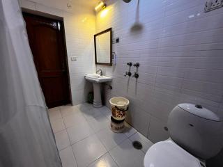 Kunjam Guest House - - 5