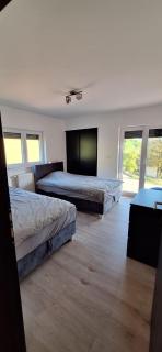 Villa Alyanna - - 1