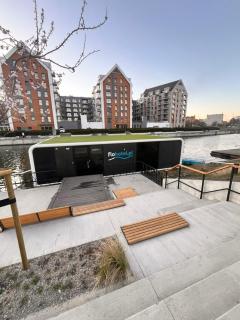 Dom na Wodzie - Flohotel - 8