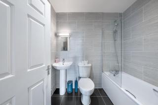 free parking,Top location, Shops - Edgware - 1