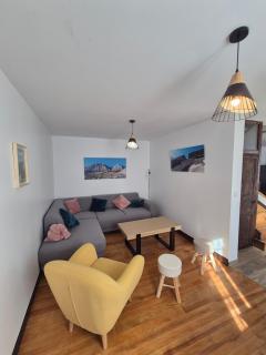 Maison de village rénovée - Luz-Saint-Sauveur - 0