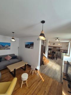 Maison de village rénovée - Luz-Saint-Sauveur - 9