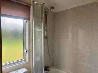 Caravan in Holcot - Sleeps 6 - Pet Friendly - - 3