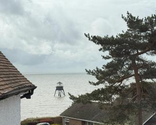 Lighthouse Lodge - 1