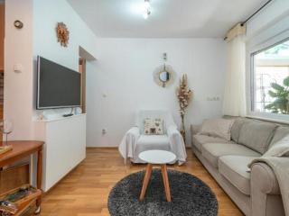 Luxury Apartment Luma Verde with Jacuzzi - Seget Vranjica - 4