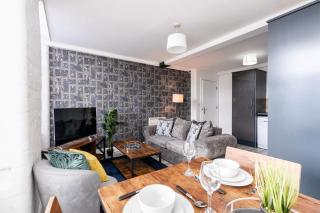 Modern 2 Bedroom Apartment in Central Bradford - Bradford - 2