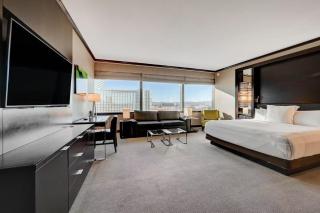 Luxurious Vdara High Rise Room, City Skyline Views, King Bed, Free Valet, Smoke-Free - Las Vegas - 3
