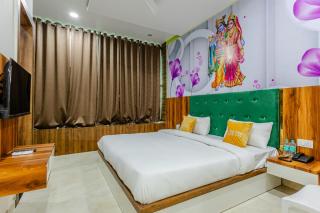 Brij Royal Heritage Hotel Near Prem Mandir Vrindavan - 0