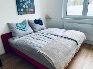 Villa in Vienna in perfect Situaton near VIC and Donau Park with Pool and private Garden sleeps 4 with 2 bedrooms, kitchen and livingroom and bath and private parking - Vienne - 9