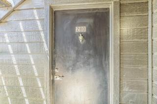 The Landry 280 Spacious and Cozy 2 Bedroom 1bth - 6