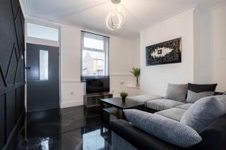 Modern & Stylish 2 Bedroom House in St Helens - Saint Helens - 0