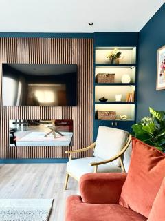 Barton Suites Luxury Home 2 of 2 Sleeps 6 - Bristol - 6