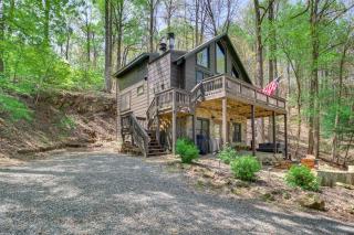 Luxe Ellijay Cabin! Grand Views, Games & Hot Tub - 7