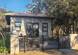 Hornbill Self Catering Cottages Muldersdrift - Krugersdorp - 8
