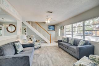 Large Pet Friendly Home just steps from White Sandy Beach - Holmes Beach - 4