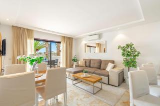 Albatros Garden & Heated Pool - 7