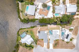 Blue Lagoon Retreat - Nokomis - 9