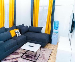 Spacious,standard family friendly 2 bedroom home in kitui town CBD - Kitui - 7