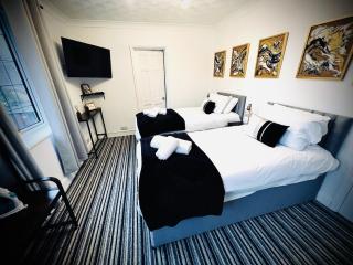 Willingham House - Willingham - 1