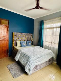 Fully furnished 1BR Apartment - Dar es Salaam - 5